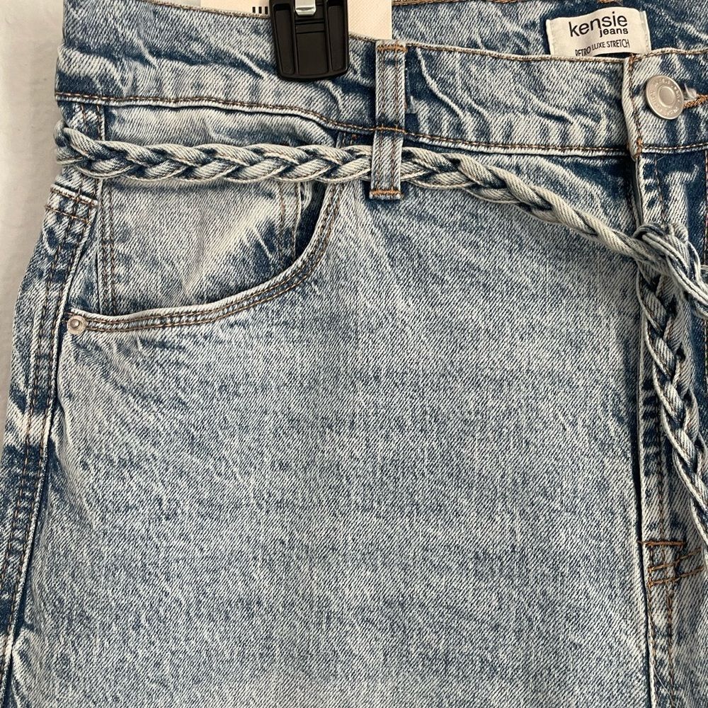 Kensie Light Blue Flare Jeans Retro Luxe Stretch
Color: Stone Wash Size: 14/32 - Picture 3 of 13